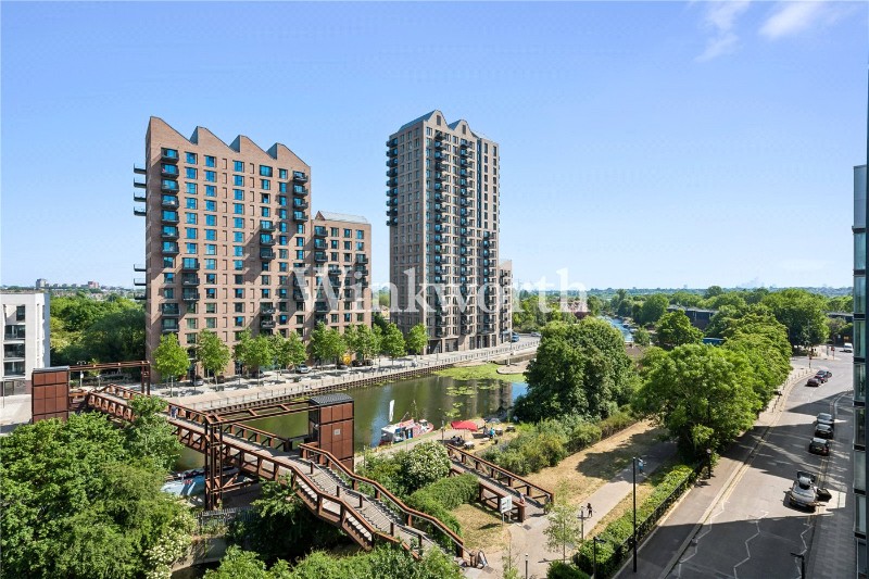 Waterside Way, London, N17