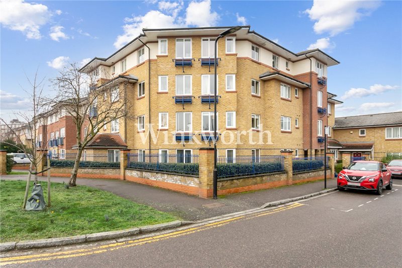 Myddleton Avenue, London, N4