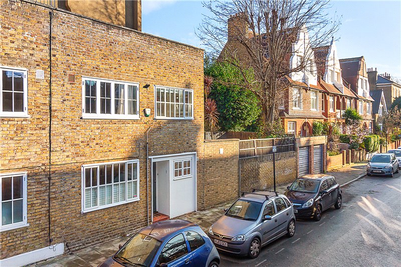 3 bedroom property for sale in Durand Gardens, Stockwell, SW9 (Ref