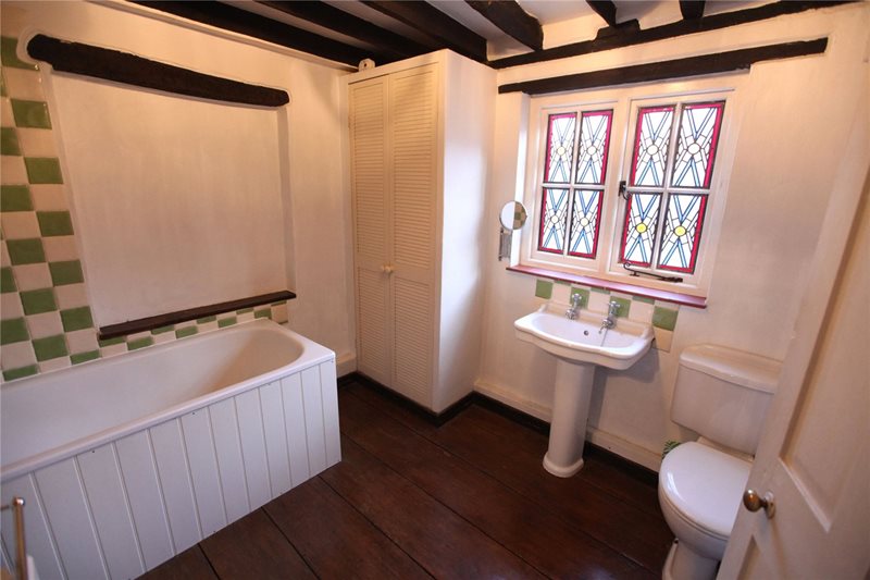 Bridge Square, Farnham, Surrey, GU9