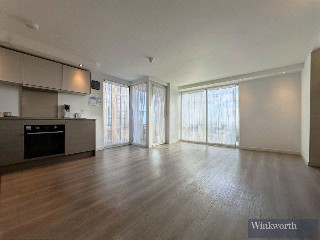 Station Road, Edgware, HA8