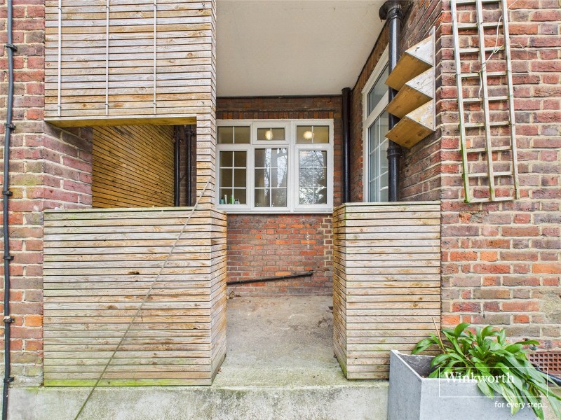 Holders Hill Road, London, NW4