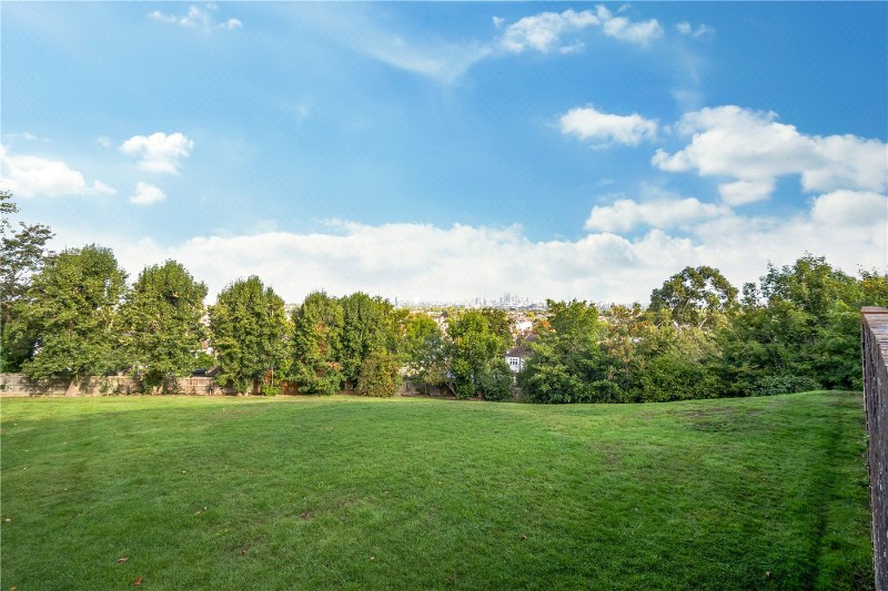 Overhill Road, East Dulwich, London, SE22