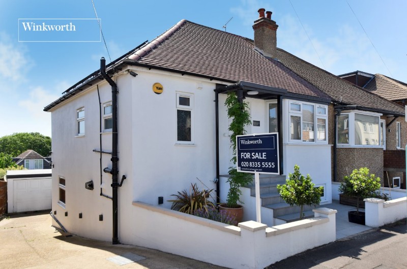 Moreton Road, Worcester Park, KT4