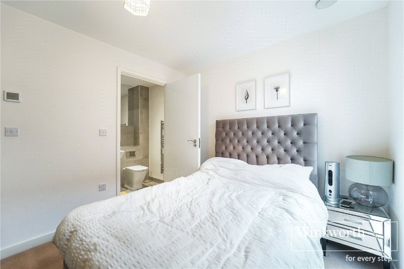 Baltic Avenue, Brentford, TW8