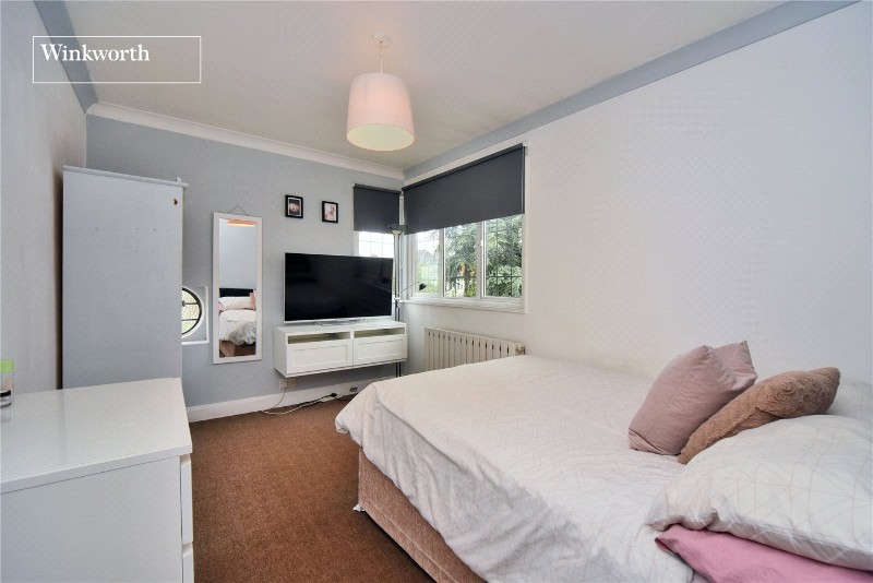 Tudor Avenue, Worcester Park, KT4