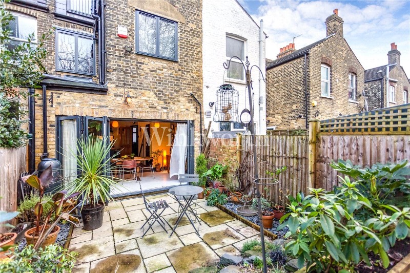 Falmer Road, London, N15
