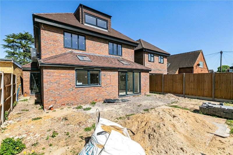 Elmsway, Ashford, Surrey, TW15