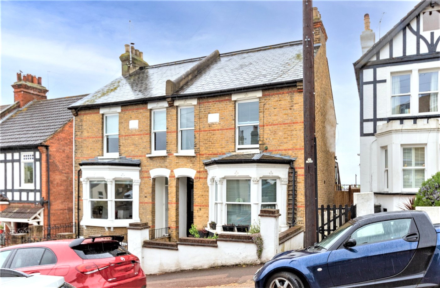 2 bedroom property for sale in Hadleigh Road, LeighonSea, SS9 (Ref