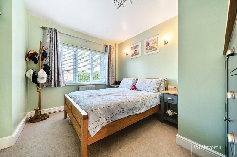 Waverley Road, Bagshot, Surrey, GU19