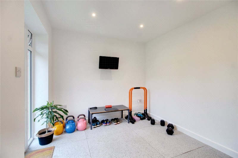 Neale Avenue, Poringland, Norwich, Norfolk, NR14
