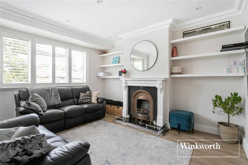 Connaught Road, Barnet, EN5