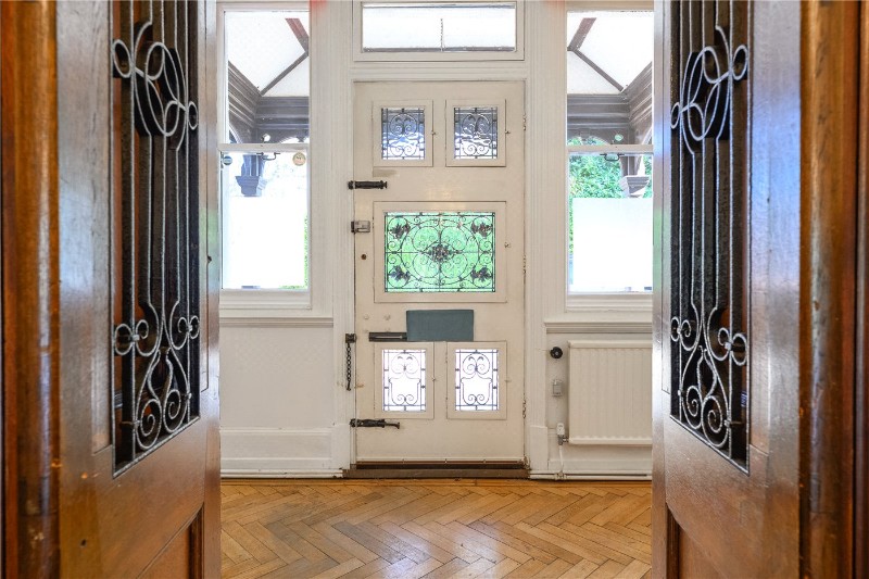 Cobbetts Hill, Weybridge, Surrey, KT13