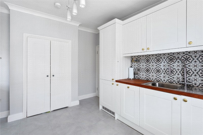 Sellincourt Road, London, SW17