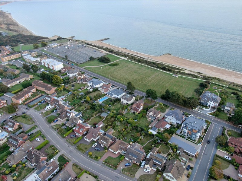 Wharncliffe Road, Highcliffe, Dorset, BH23