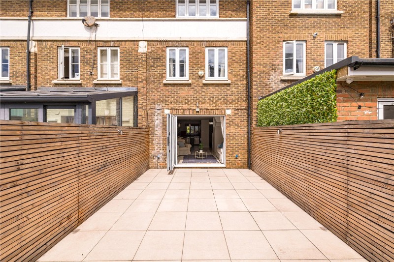 Hurlingham Square, Peterborough Road, London, SW6