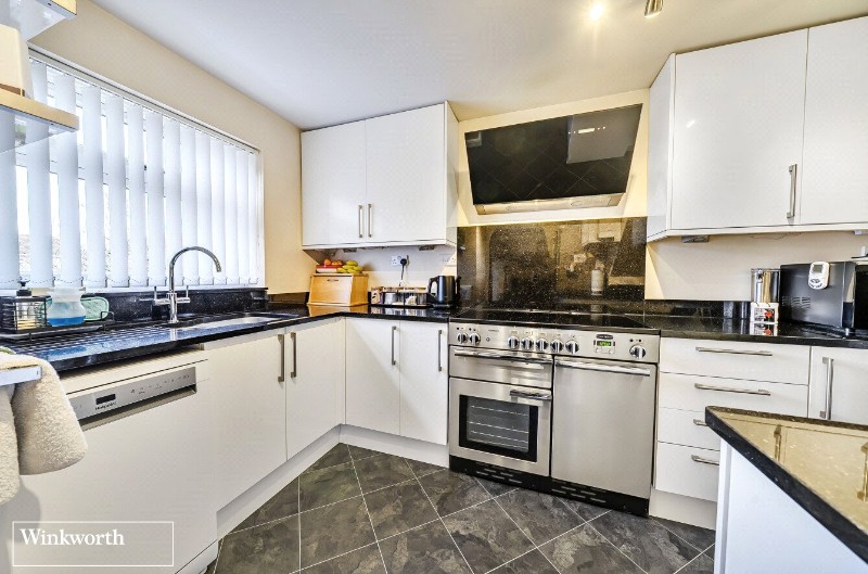 Novello Close, Basingstoke, Hampshire, RG22
