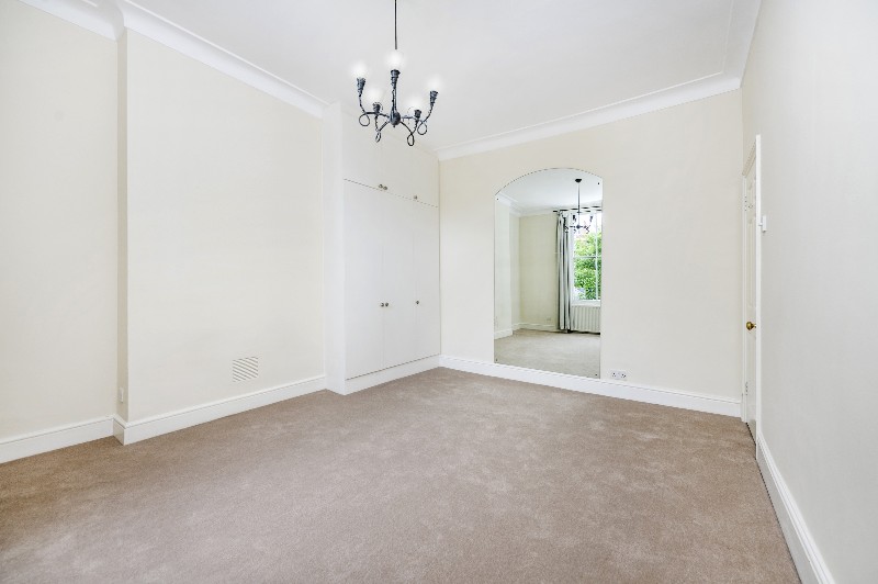 Randolph Avenue, London, W9