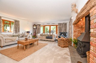 Cricket Hill, Finchampstead, Wokingham, Berkshire, RG40