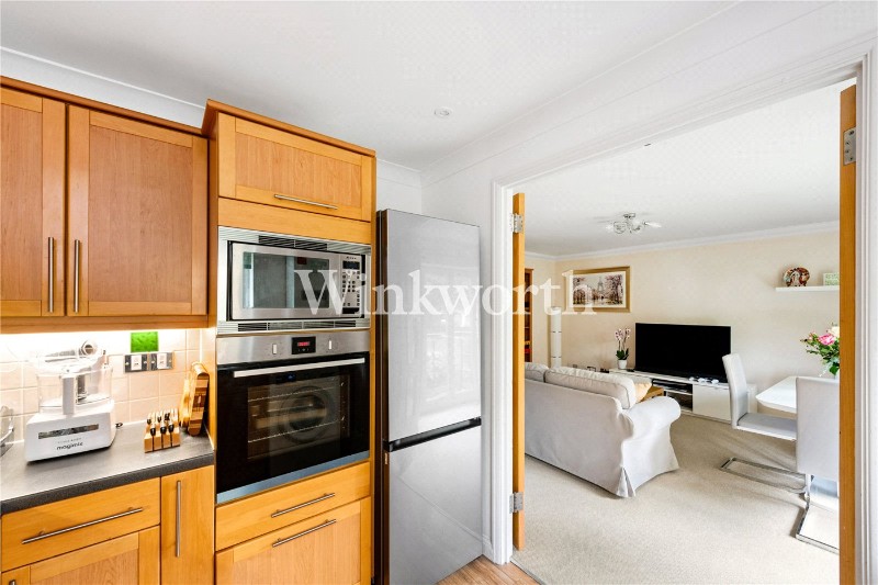 291 Green Lanes, London, London, N4