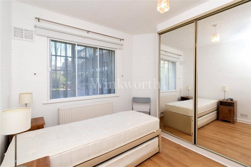 Ossulton Way, London, N2