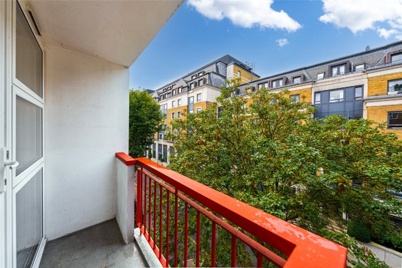 Kilburn Gate, Kilburn Priory, London, NW6