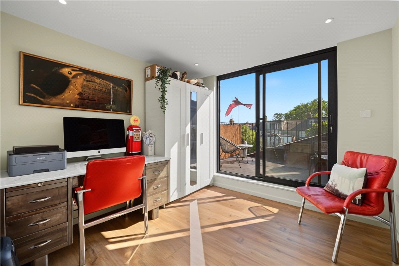 Inderwick Road, London, N8