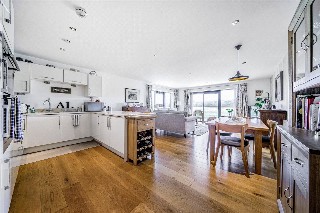 Kingman Way, Newbury, Berkshire, RG14