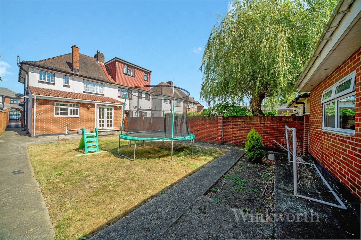 3 bedroom property for sale in Dorchester Way, Kenton, Harrow, HA3 (Ref KBS171223) £600,000