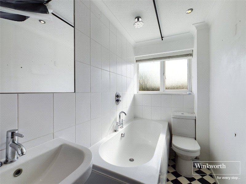 Avon Close, Calcot, Reading, Berkshire, RG31