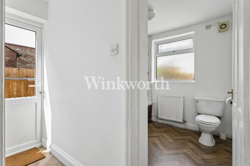 Lymington Avenue, London, N22
