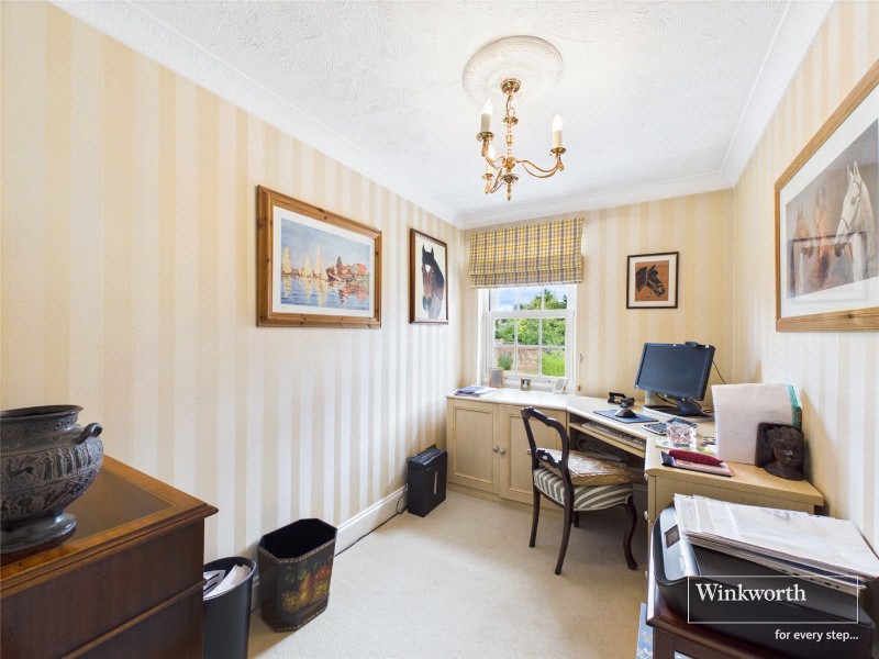 Leander Place, Calcot, Reading, Berkshire, RG31