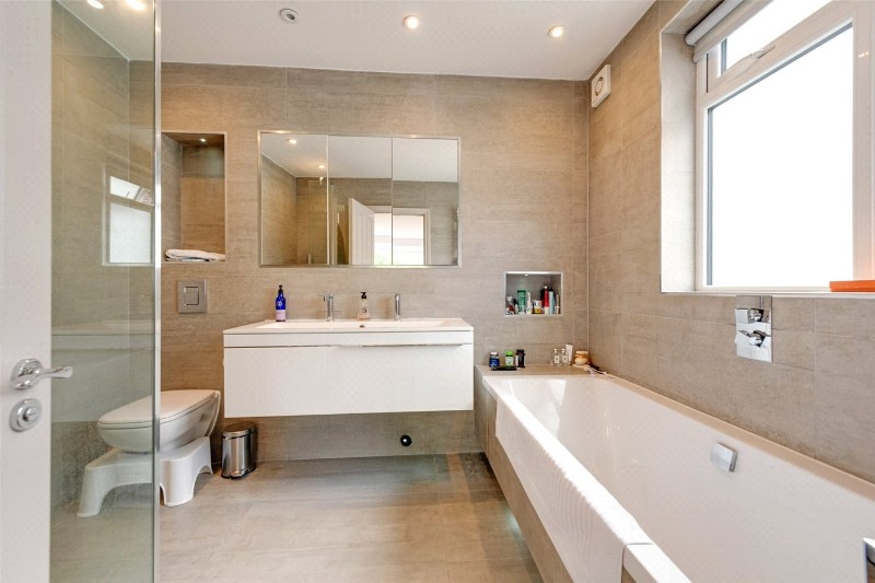 The Ridgeway, London, NW11