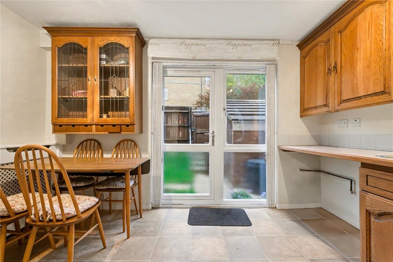 Aldeburgh Close, London, E5