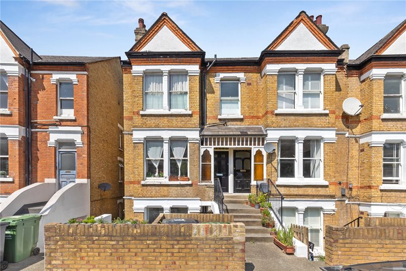 Knollys Road, London, SW16