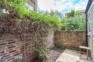 Crossley Street, London, N7