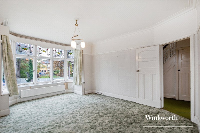 Moss Hall Grove, North Finchley, London, N12