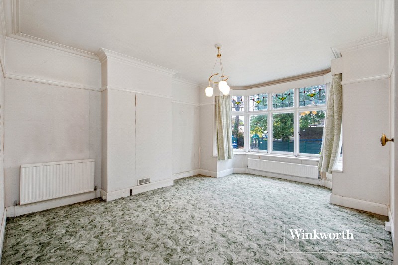 Moss Hall Grove, North Finchley, London, N12