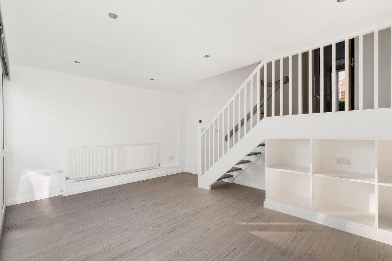 Priory Crescent, London, SE19