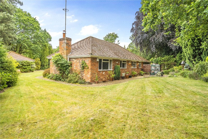 St. Marys Close, Sandhurst, Berkshire, GU47