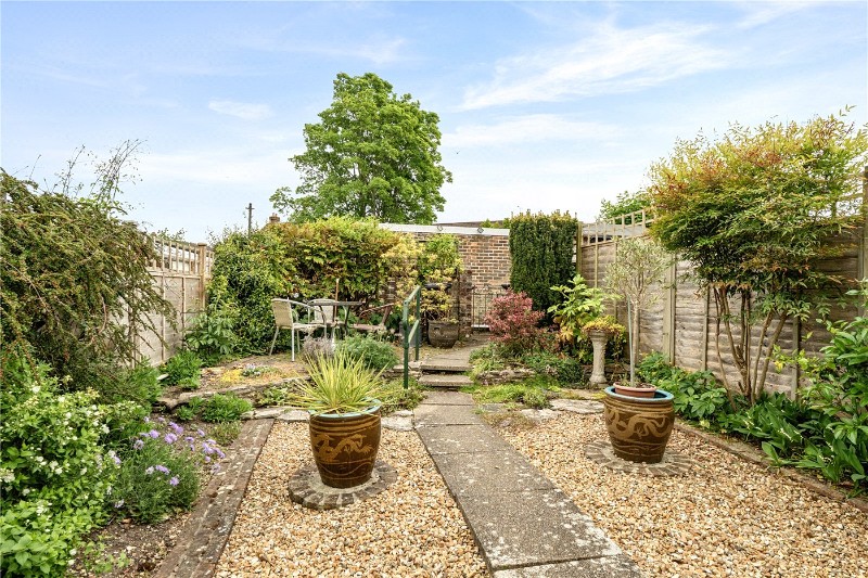 Riverside Gardens, Romsey, Hampshire, SO51