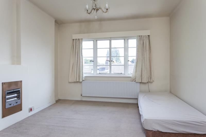 Roehampton Close, Putney, London, SW15