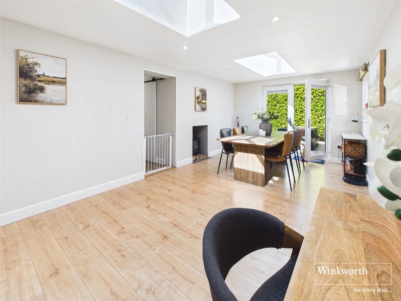 Breach Square, Priory Avenue, Hungerford, Berkshire, RG17