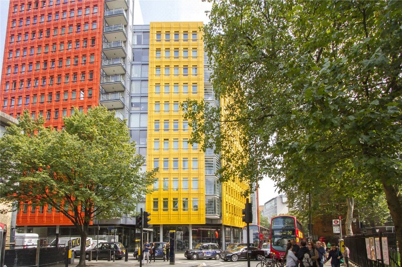 St Giles High Street, London, WC2H