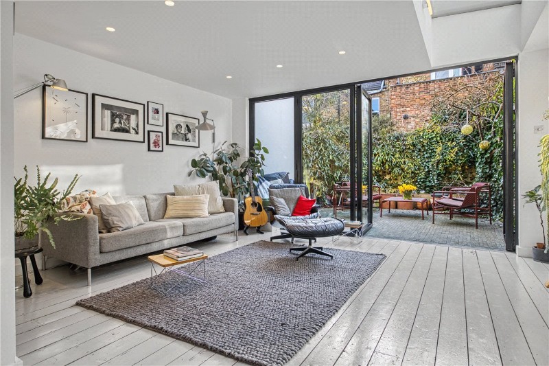 College Road, London, NW10