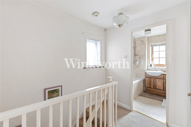 Crothall Close, London, N13