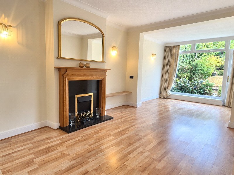 East Walk, East Barnet, EN4