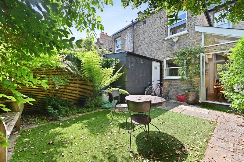 Godolphin Road, London, W12