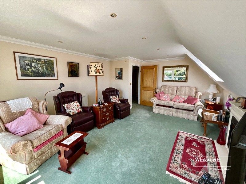 Stuart Road, Highcliffe, Dorset, BH23