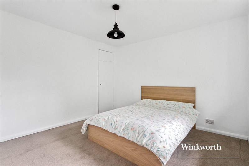 Nether Street, Finchley, London, N3
